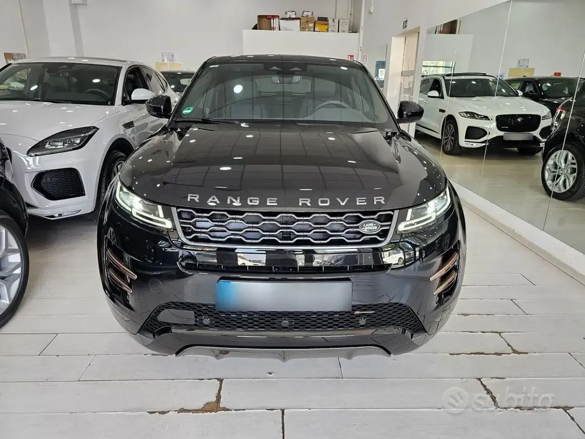 Usata Land Rover Range Rover evoque R-Dynamic 163 CV (119 kW) 2023 Santorini black SUV