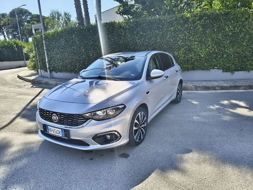 Usata Fiat Tipo Lounge 120 CV (88 kW) 2016 Berlina