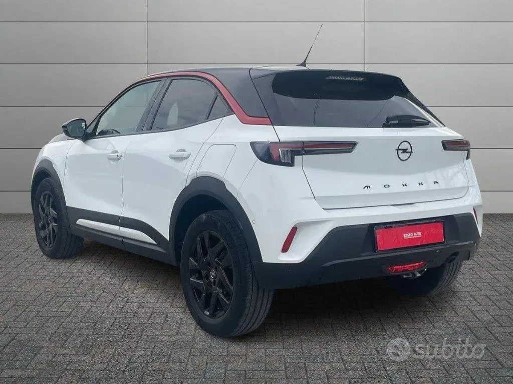 Usata Opel Mokka GS Line 131 CV (96 kW) 2021 Bianco SUV