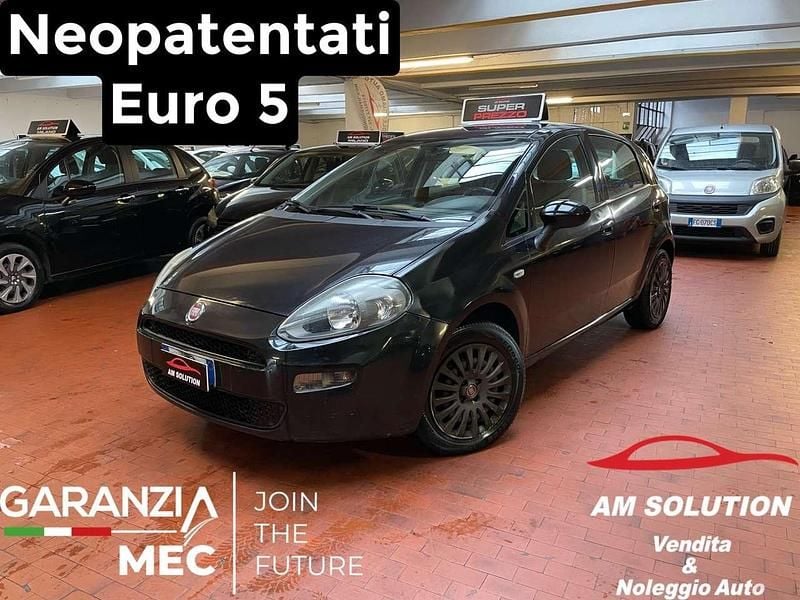 Usata Fiat Punto 77 CV (56 kW) 2012 Nero Berlina