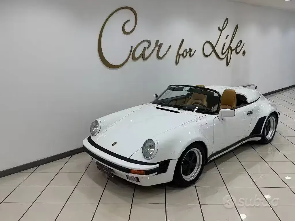 Usata Porsche 911 Carrera Cabriolet 218 CV (160 kW) 1989 Cabrio