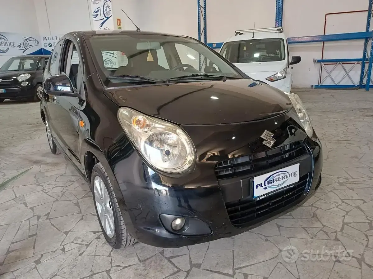 Usata Suzuki Alto 68 CV (50 kW) 2011 Nero Utilitaria