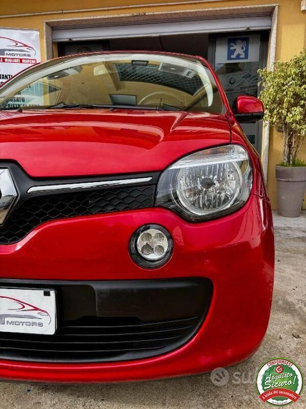 Usata Renault Twingo Intens 69 CV (50 kW) 2016 Bordeaux perlato Utilitaria