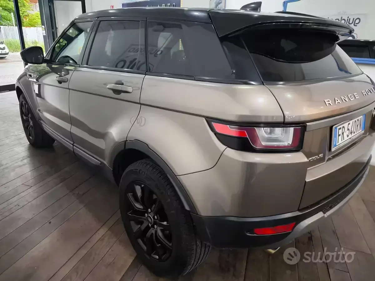 Gebraucht Land Rover Range Rover evoque SE 150 PS (110 kW) 2019 Beige SUV