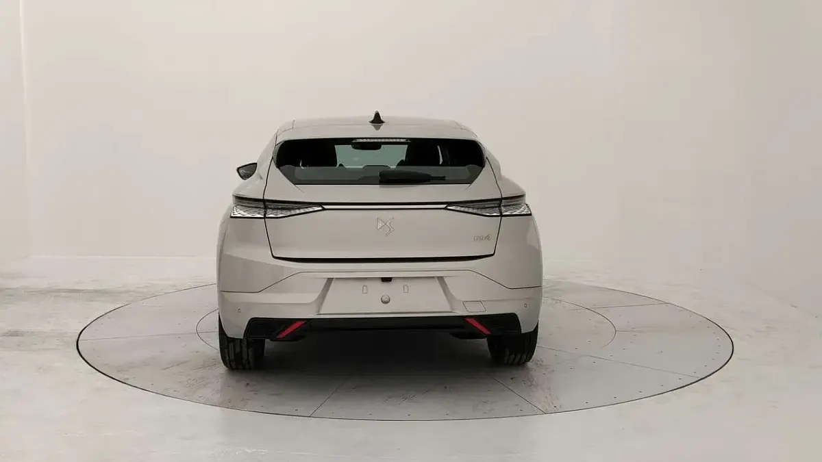 Nuova DS Automobiles DS4 131 CV (96 kW) 2025 Grigio cristallo SUV