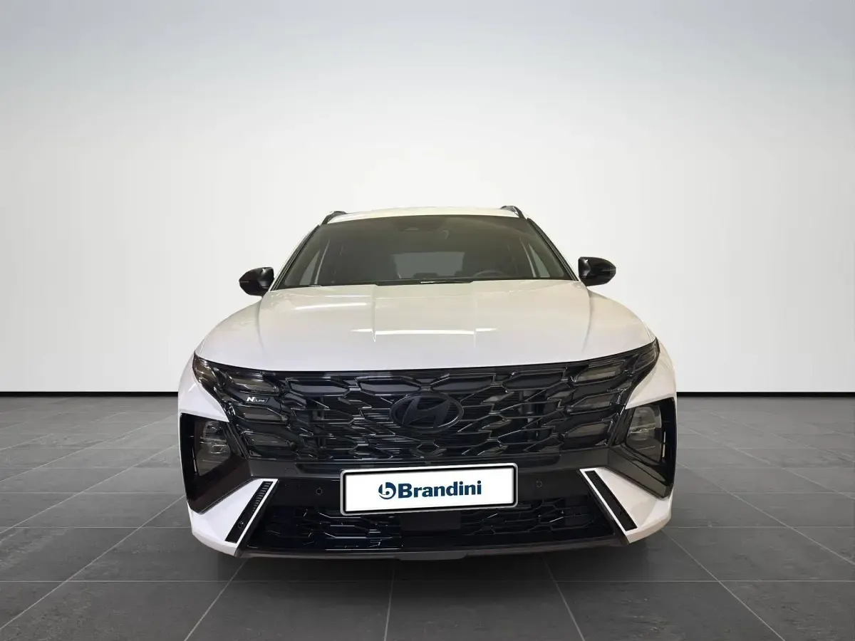 Nuova Hyundai Tucson N Line 179 CV (131 kW) 2026 Atlas white SUV