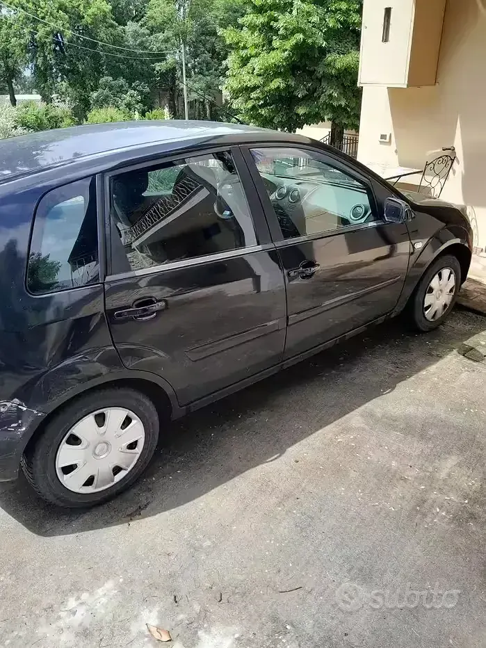 Usata Ford Fiesta 68 CV (50 kW) 2007 Utilitaria