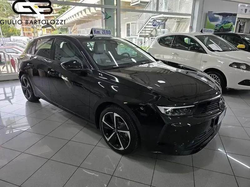 Occasion Opel Astra Business Elegance 131 ch (96 kW) 2024 Noir Citadine