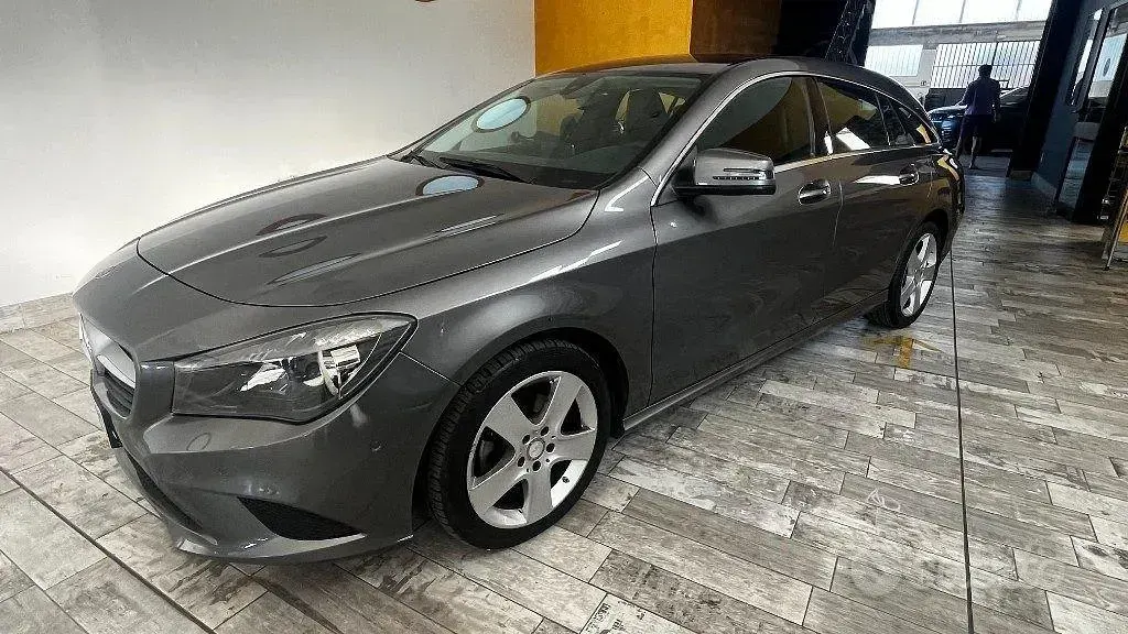 Usata Mercedes CLA180 Executive 109 CV (80 kW) 2016 Grigio Coupé