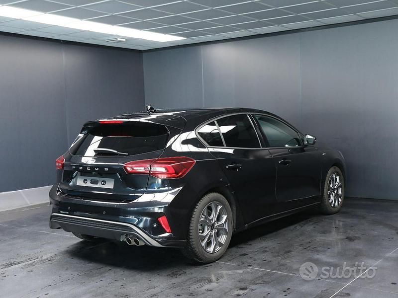 Usata Ford Focus ST-Line 155 CV (114 kW) 2025 Nero Berlina