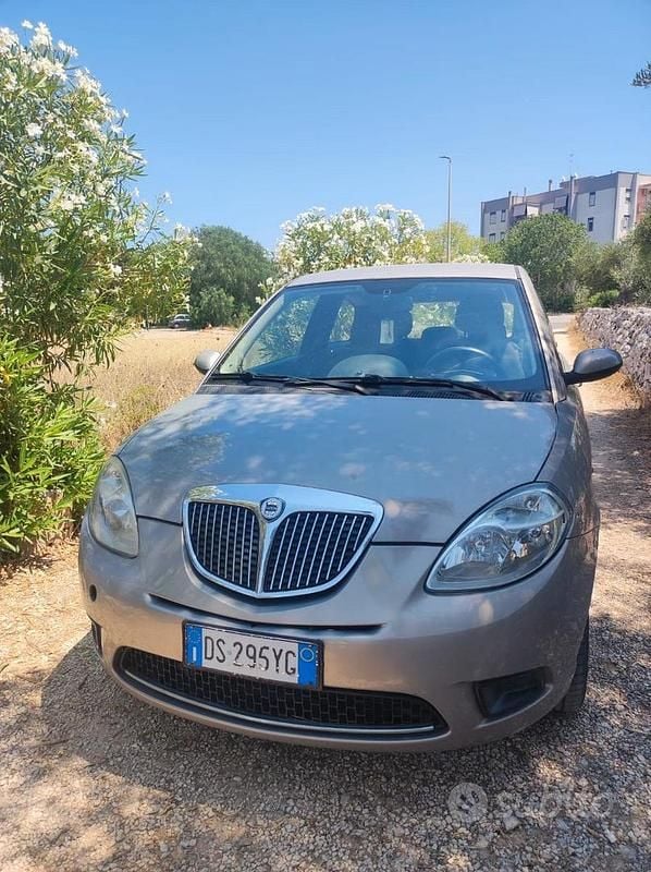 Usata Lancia Ypsilon 60 CV (44 kW) 2008 Utilitaria