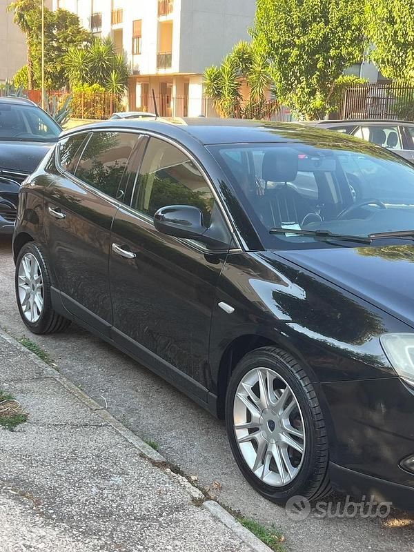 Usata Lancia Delta 2011 Nero Utilitaria