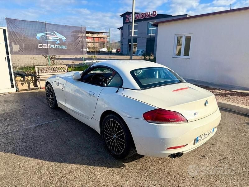 Usado BMW Z4 204 HP (150 kW) 2010 Branco Cabrios
