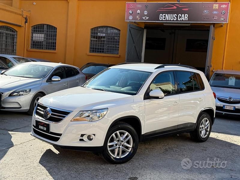Usata VW Tiguan Sportline 160 CV (117 kW) 2010 Grigio SUV