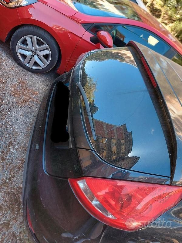 Second-hand Ford Fiesta 60 CP (44 kW) 2009 Negru Hatchback