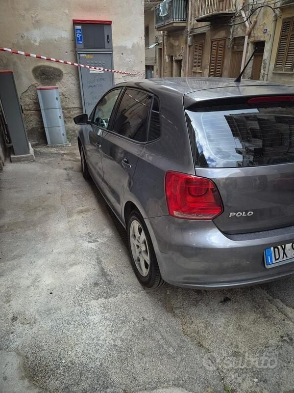 Usata VW Polo 75 CV (55 kW) 2009 Grigio Berlina