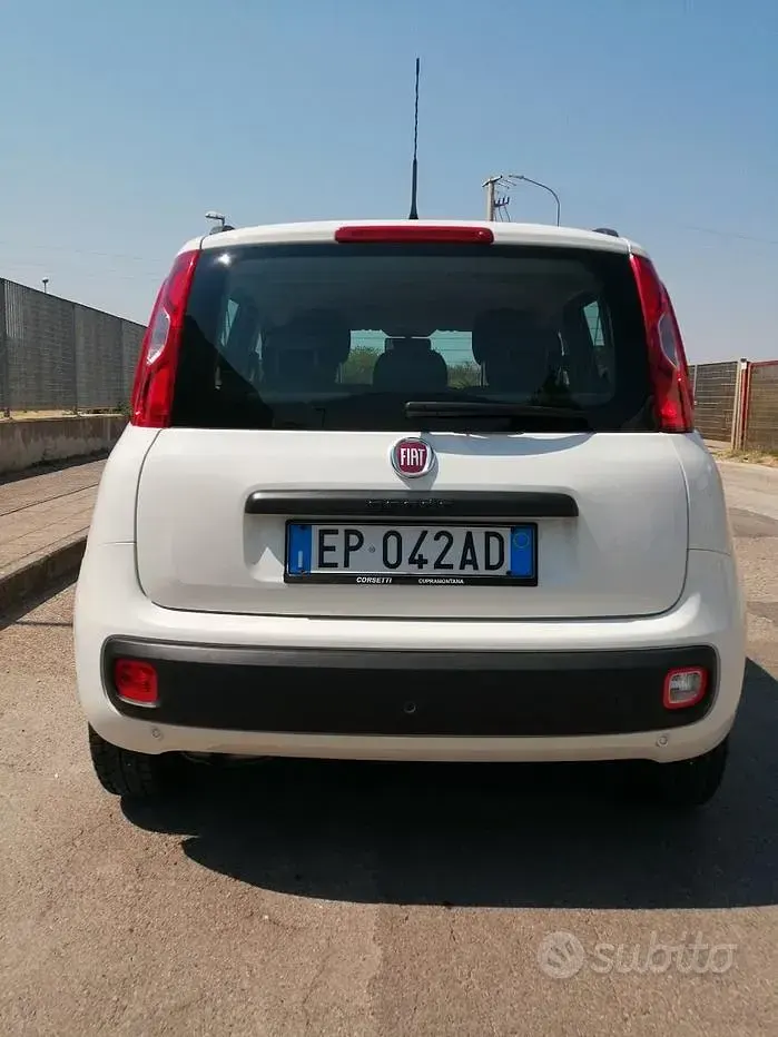 Usata Fiat Panda 69 CV (50 kW) 2012 Bianco Utilitaria