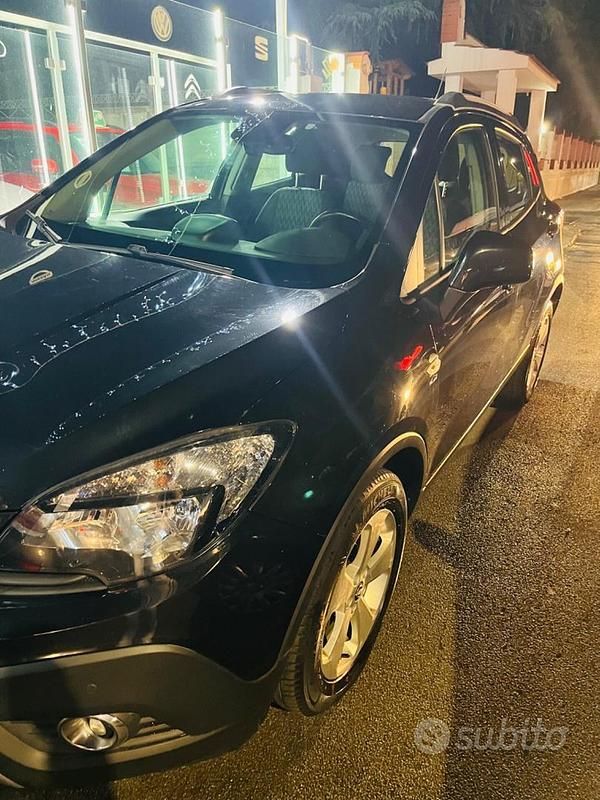 Nero Usata 2016 Opel Mokka SUV | 10.500 € (Buon prezzo) - Immagine 1/4