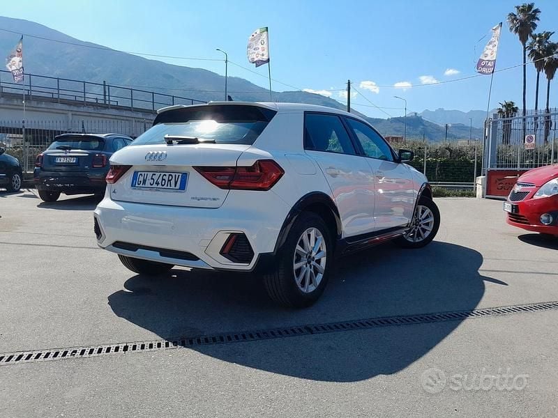 Usata Audi A1 Admired 110 CV (80 kW) 2021 Bianco SUV