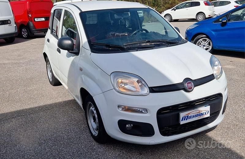 Bianco Usata 2016 Fiat Panda Pop Furgone | 6300 € (Buon prezzo) - Immagine 1/4