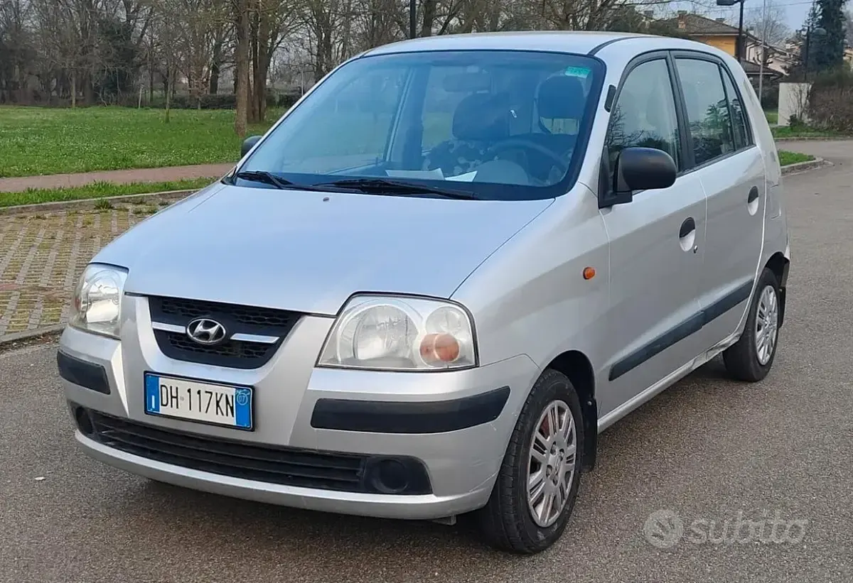 Usata Hyundai Atos Active 63 CV (46 kW) 2007 Grigio Utilitaria