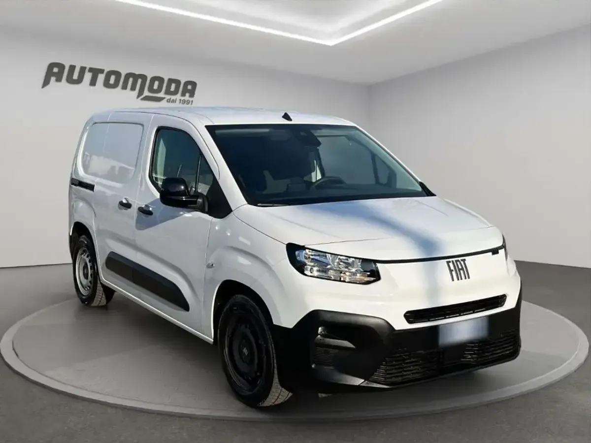 Usata Fiat e-Doblò 61 kW (84 CV) 2024 Bianco Monovolume