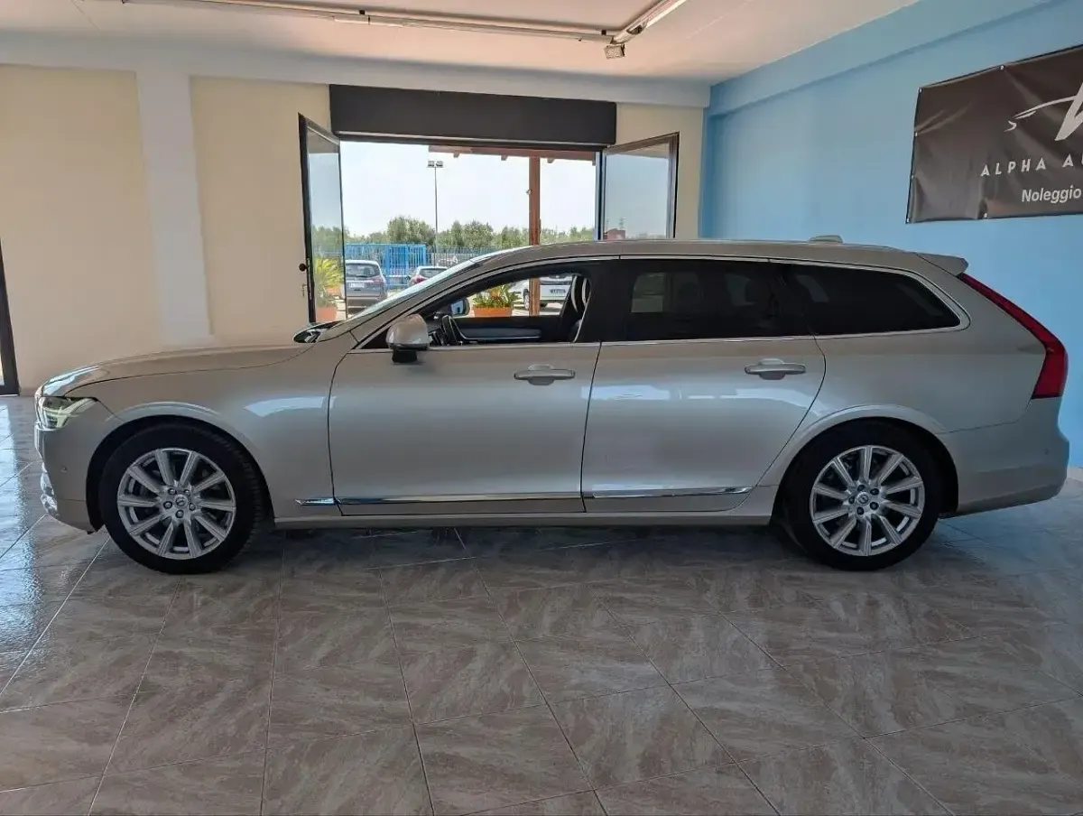 Usata Volvo V90 Inscription 190 CV (139 kW) 2018 Argento Station wagon