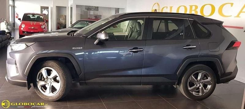 Usata Toyota RAV4 Lounge 222 CV (163 kW) 2019 Grigio SUV