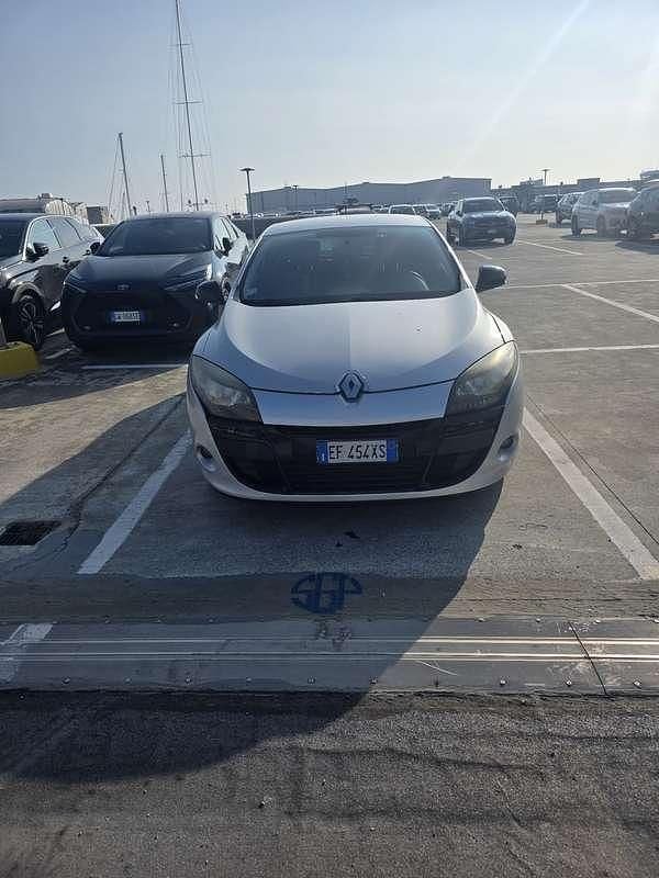 Usata Renault Mégane Coupé Dynamique 131 CV (96 kW) 2010 Coupé