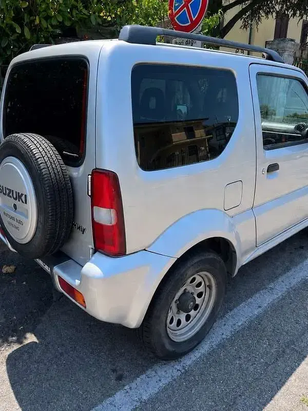 Usata Suzuki Jimny 86 CV (63 kW) 2005 SUV