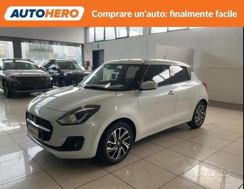 Usata Suzuki Swift 83 CV (61 kW) 2024 Bianco Utilitaria