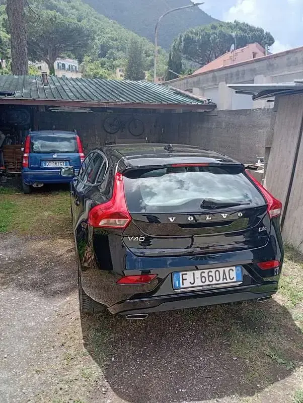 Usata Volvo V40 Kinetic 120 CV (88 kW) 2017 Berlina