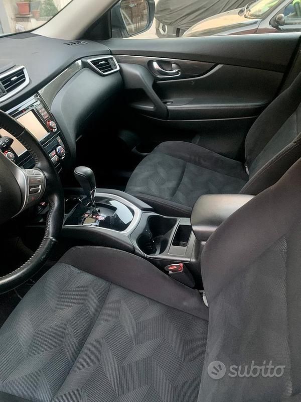 Usata Nissan X-Trail 131 CV (96 kW) 2015 Grigio SUV