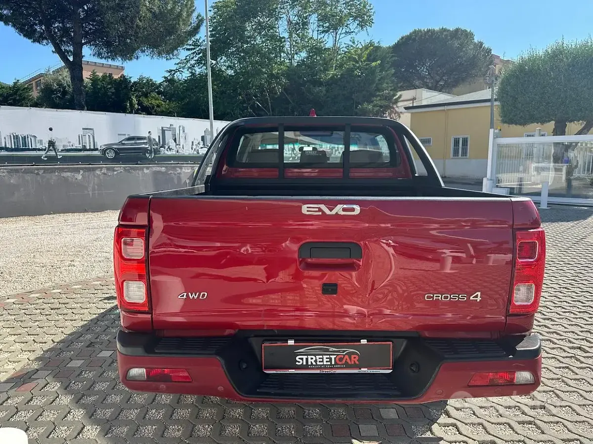 Usata EVO Cross 4 136 CV (100 kW) 2023 Rosso Pick-up