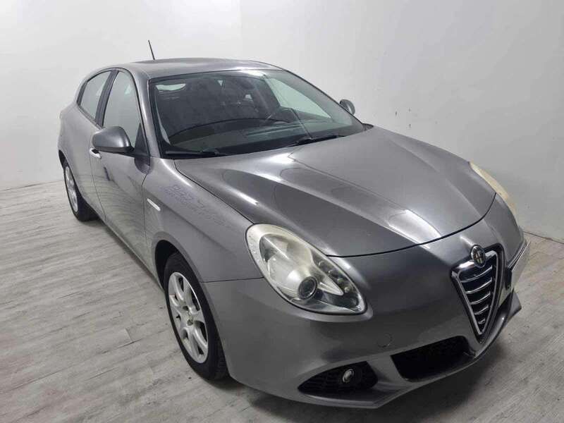 Usata Alfa Romeo Giulietta Distinctive 105 CV (77 kW) 2013 Grigio Utilitaria