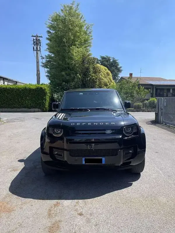 Usata Land Rover Defender SE Dynamic 200 CV (147 kW) 2023 SUV