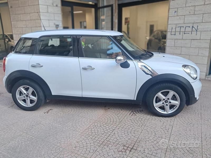 Usata Mini Countryman 90 CV (66 kW) 2013 Bianco SUV