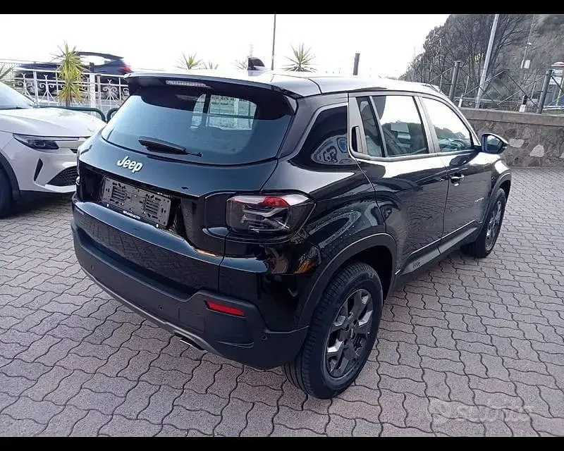Nuova Jeep Avenger Altitude 101 CV (74 kW) 2026 Nero SUV
