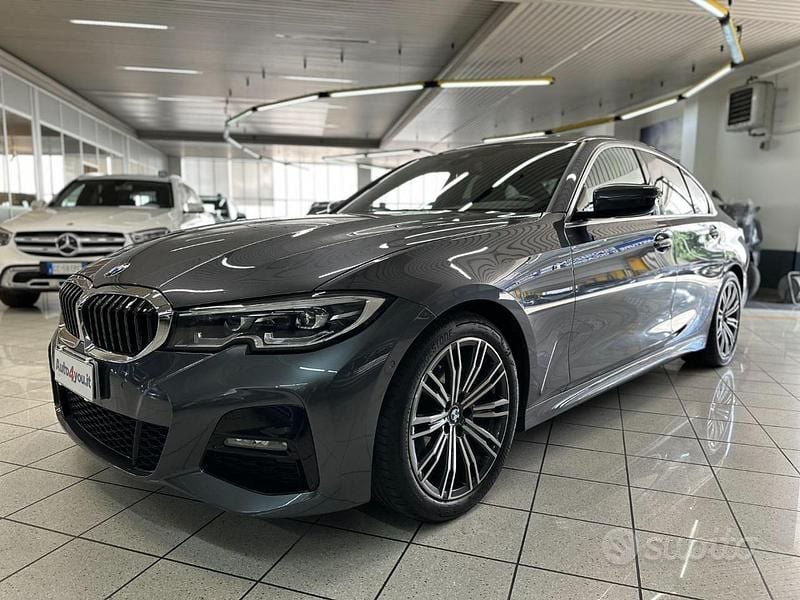 Usata BMW 320 M Sport 190 CV (139 kW) 2022 Grigio graphite Berlina