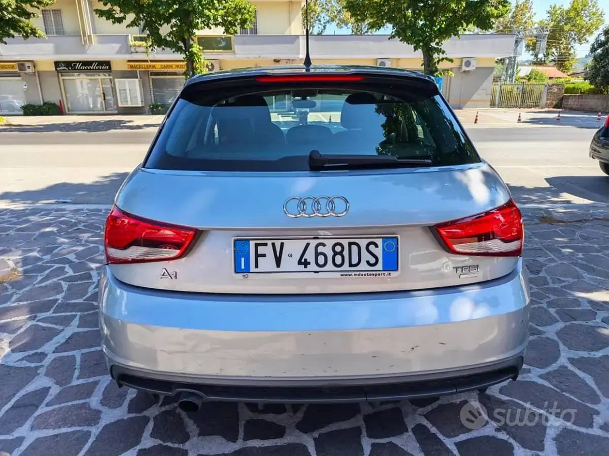 Usata Audi A1 95 CV (69 kW) 2016 Grigio Utilitaria