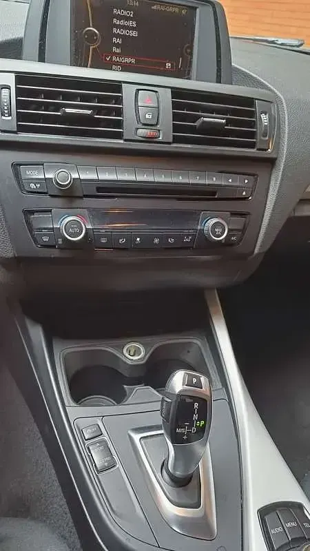 Usado BMW 116 116 HP (85 kW) 2014 Branco Citadino