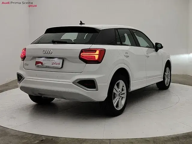 Usata Audi Q2 Advanced Plus 110 CV (80 kW) 2024 Bianco arkona SUV