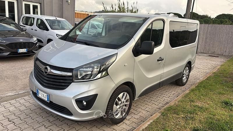 Usata 2016 Opel Vivaro Monovolume | 15.500 € (Ottimo prezzo) - Immagine 1/4