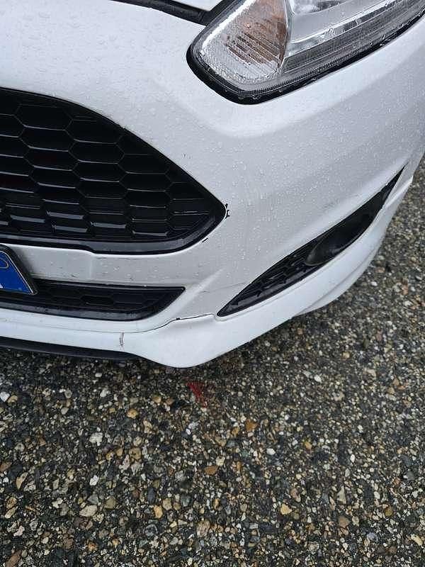 Usata Ford Fiesta ST-Line 75 CV (55 kW) 2017 Berlina