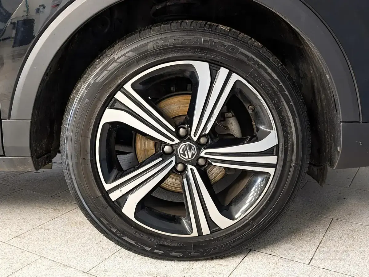Usata MG ZS Comfort 106 CV (77 kW) 2023 Nero SUV