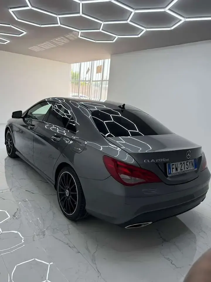 Usata Mercedes CLA200 Business 136 CV (100 kW) 2019 Other Coupé