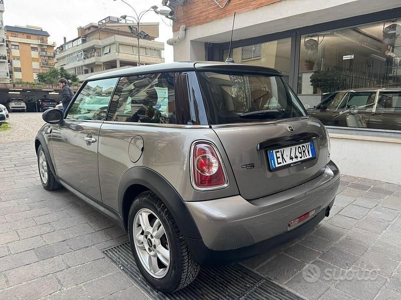 Usata Mini ONE 74 CV (54 kW) 2012 Grigio Utilitaria