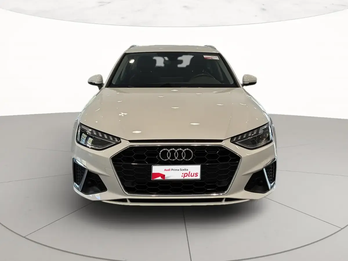 Usata Audi A4 S-Line 136 CV (100 kW) 2023 Bianco ibis Station wagon