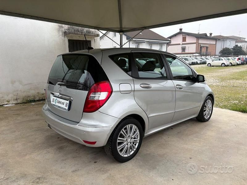 Usata Mercedes A160 Elegance 95 CV (69 kW) 2009 Grigio Berlina