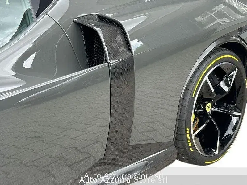 Nuova Ferrari Testarossa 829 CV (609 kW) 2026 Nero Coupé